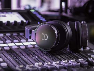 U Evolve headphones review